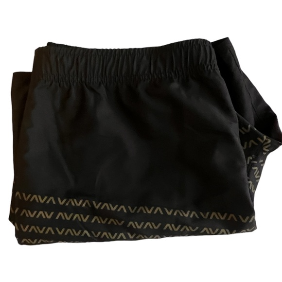 RVCA Black Short - Picture 3 of 4